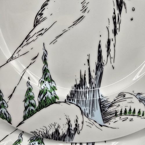 Grinch’s Small Heart Grew 3 Sizes Salad Plates Set 4 Zrike Christmas Sled - Picture 4 of 5