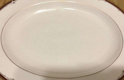 Royal Doulton Cambridge Pattern Medium Platter Discontinued H 5107 - Picture 2 of 4
