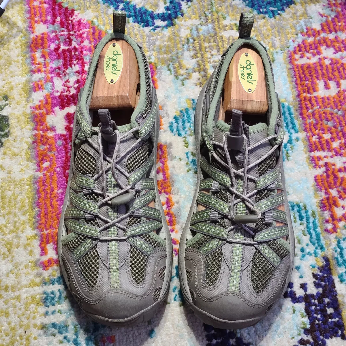 Chaco hotsell river shoes