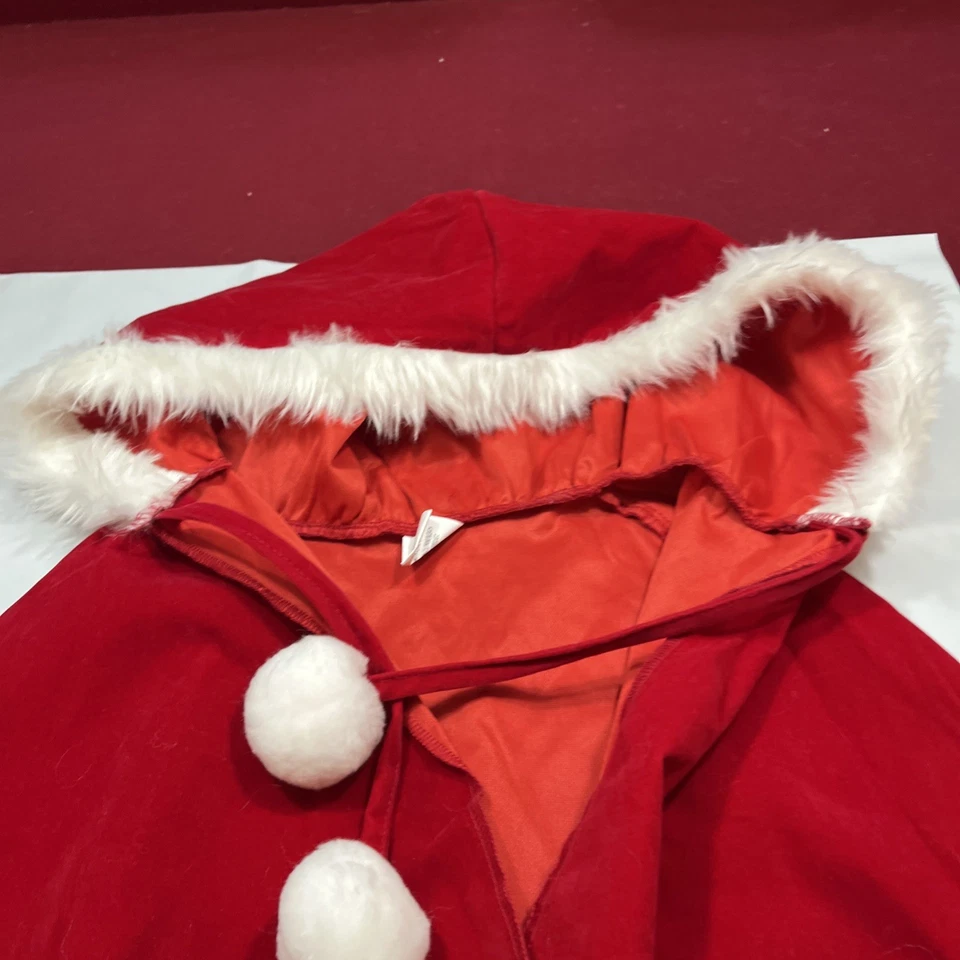 CAPA DE TERCIOPELO ROJO CON CAPUCHA Navidad Blanco PIEL ADORNO Puff Ball Corbatas Colgantes SANTA NIÑA S Foto 2 de 4