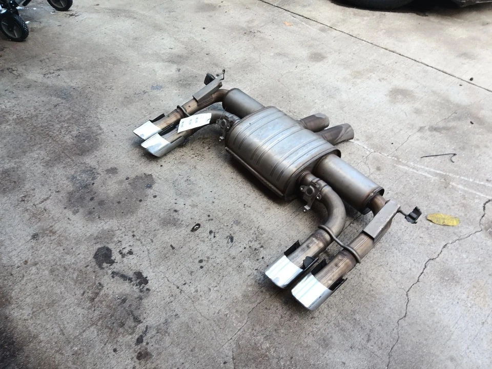 OEM 2014-2018 BMW F85 F86 X5M X6M SILENCIADOR TRASERO ESCAPE STOCK Foto 4 de 4