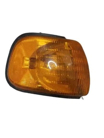 Пассажирский угловой/парковочный фонарь рядом с фарой подходит для 98-03 DODGE 1500 VAN 331272 - Изображение 2 из 4