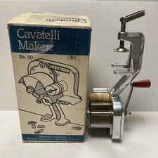 Vintage Vitantonio Cavatelli Pasta Maker - Model No 50 - Original Box