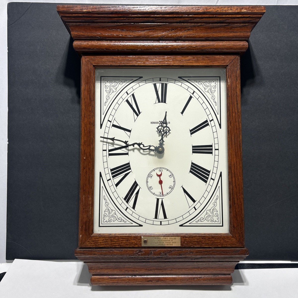 HOWARD MILLER 木製掛時計 Howard Miller 613-239 Wall Clock Roman Numeral Wood Case Made USA