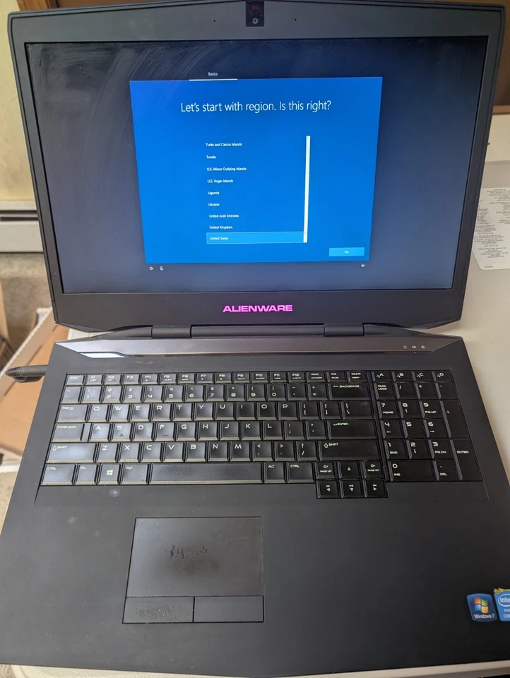 Portátil Alienware 17 ¡Leer descripción! Foto 2 de 4