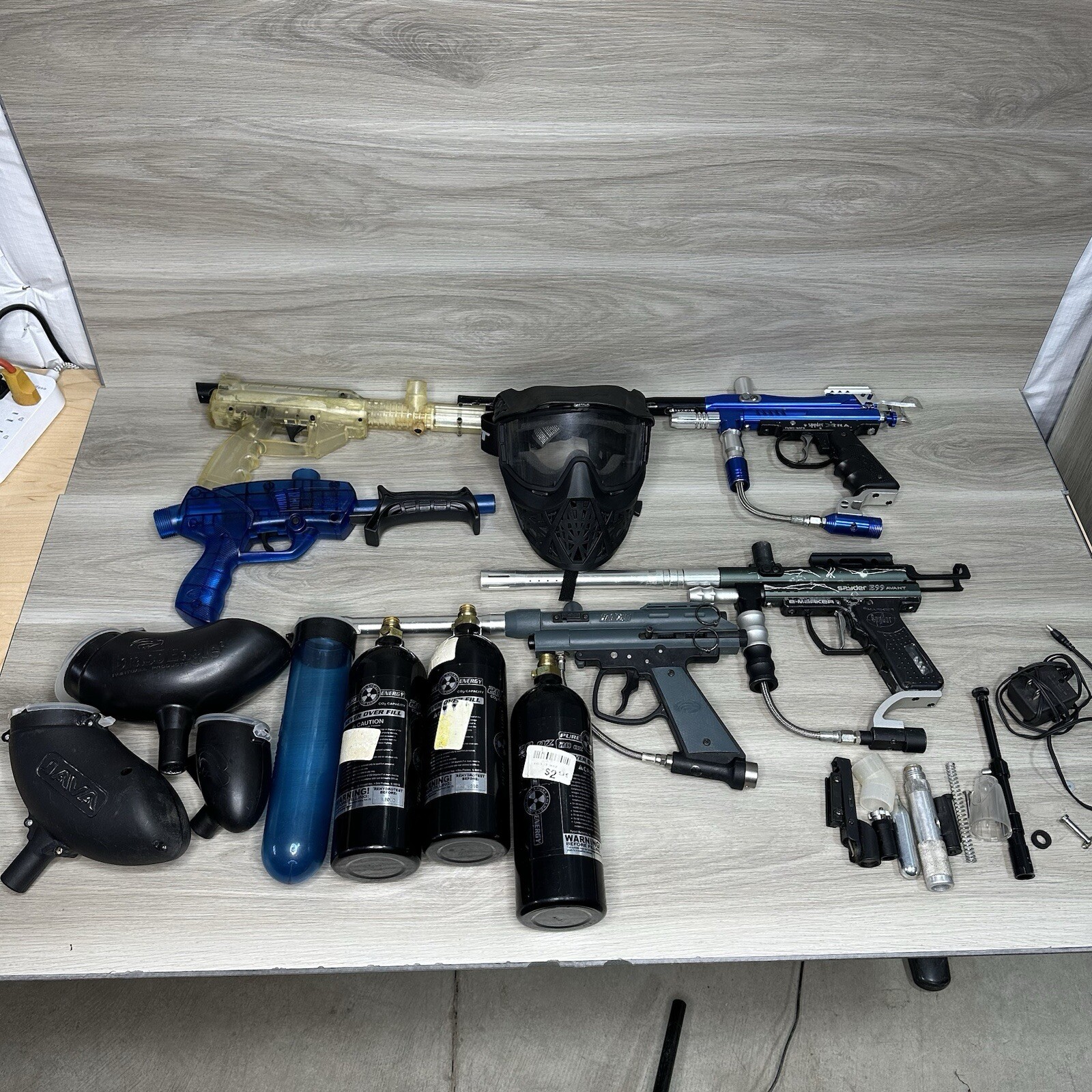 Lot of Spyder Xtra Blue Paintball Marker , Spyder E99 Avant,