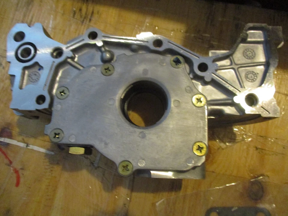 Bomba de aceite motor 1995-2004 Mitsubishi Montero Sport 3,0 L 3,5 L 6G72 6G74 OPMI31 Foto 4 de 4