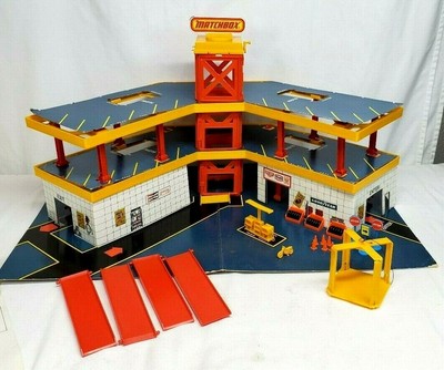 matchbox super garage