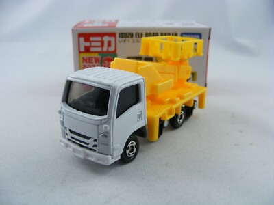 Isuzu ELF Road Railer, Takara Tomy Tomica #17, ca. 1/80