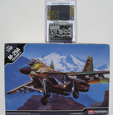 ACADEMY MiG-29A FULCRUM A + Eduard Resin Conversion Wheels 1:48 Flugzeug Kit
