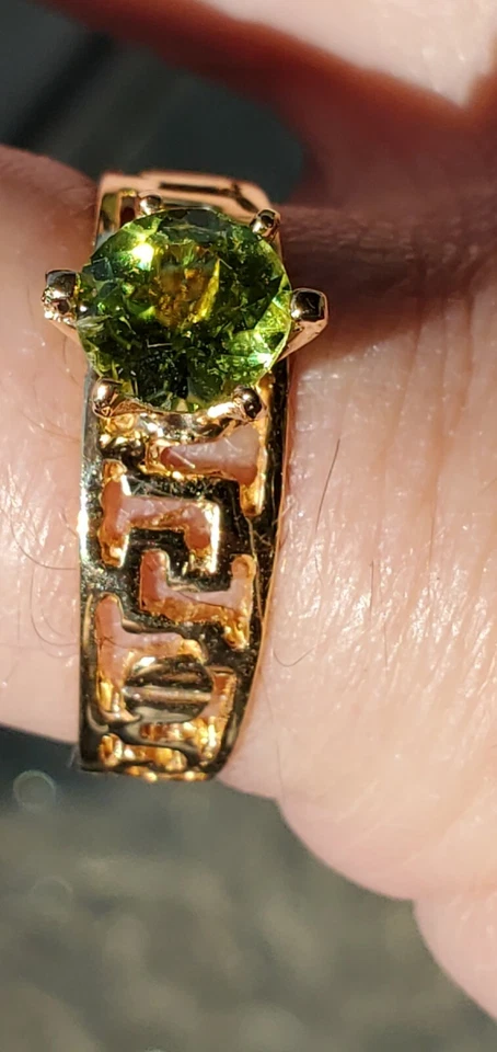 Peridot Labcreated Round Cut Solitaire Ring 10kt Solid Yellow Gold  - Image 3 of 4