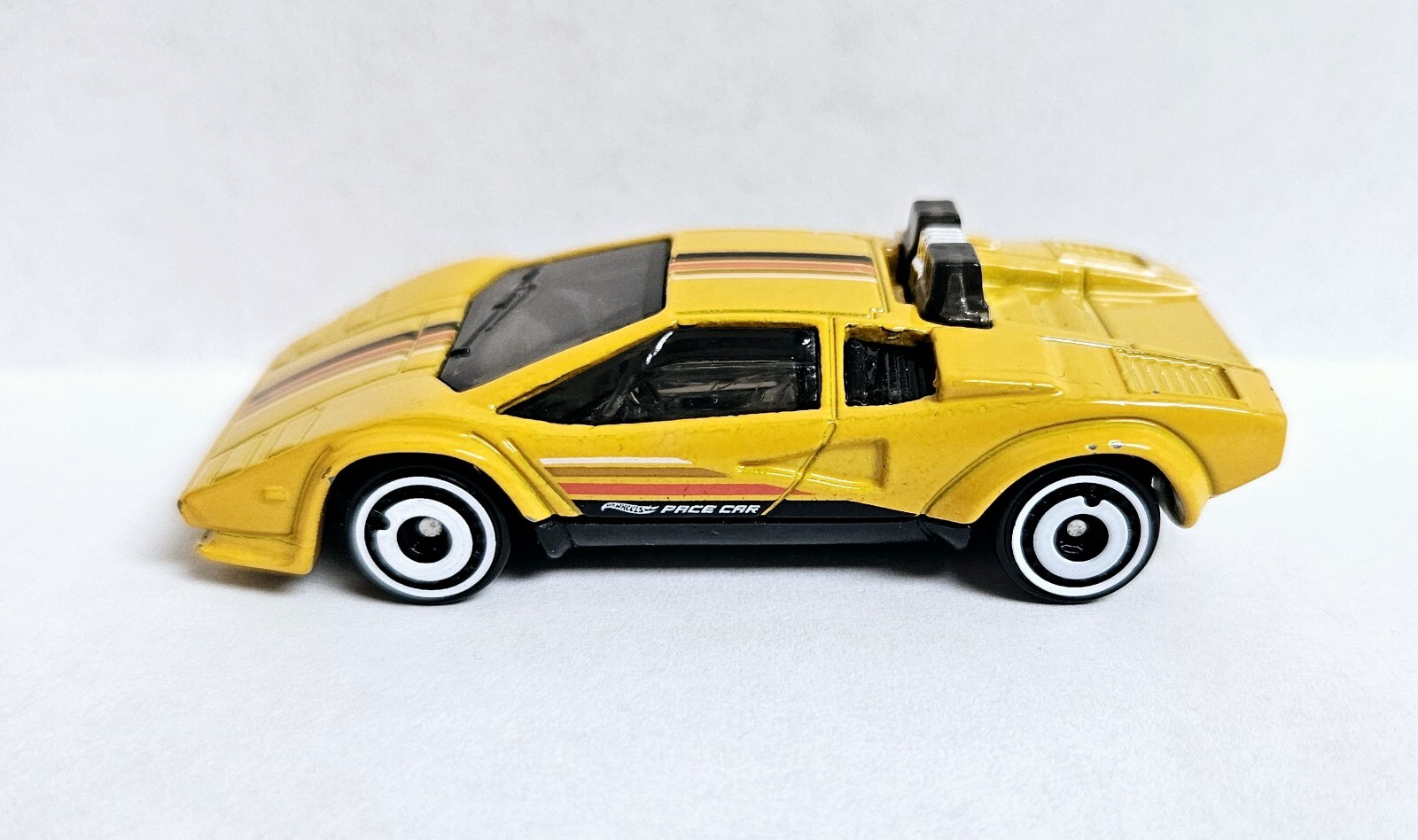 2017 Hot Wheels Yellow Countach Pace Car 164 FJV79 eBay