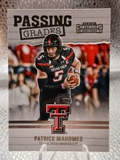 2017 Panini Contenders Draft Picks - Passing Grades Patrick Mahomes II #5 (RC)