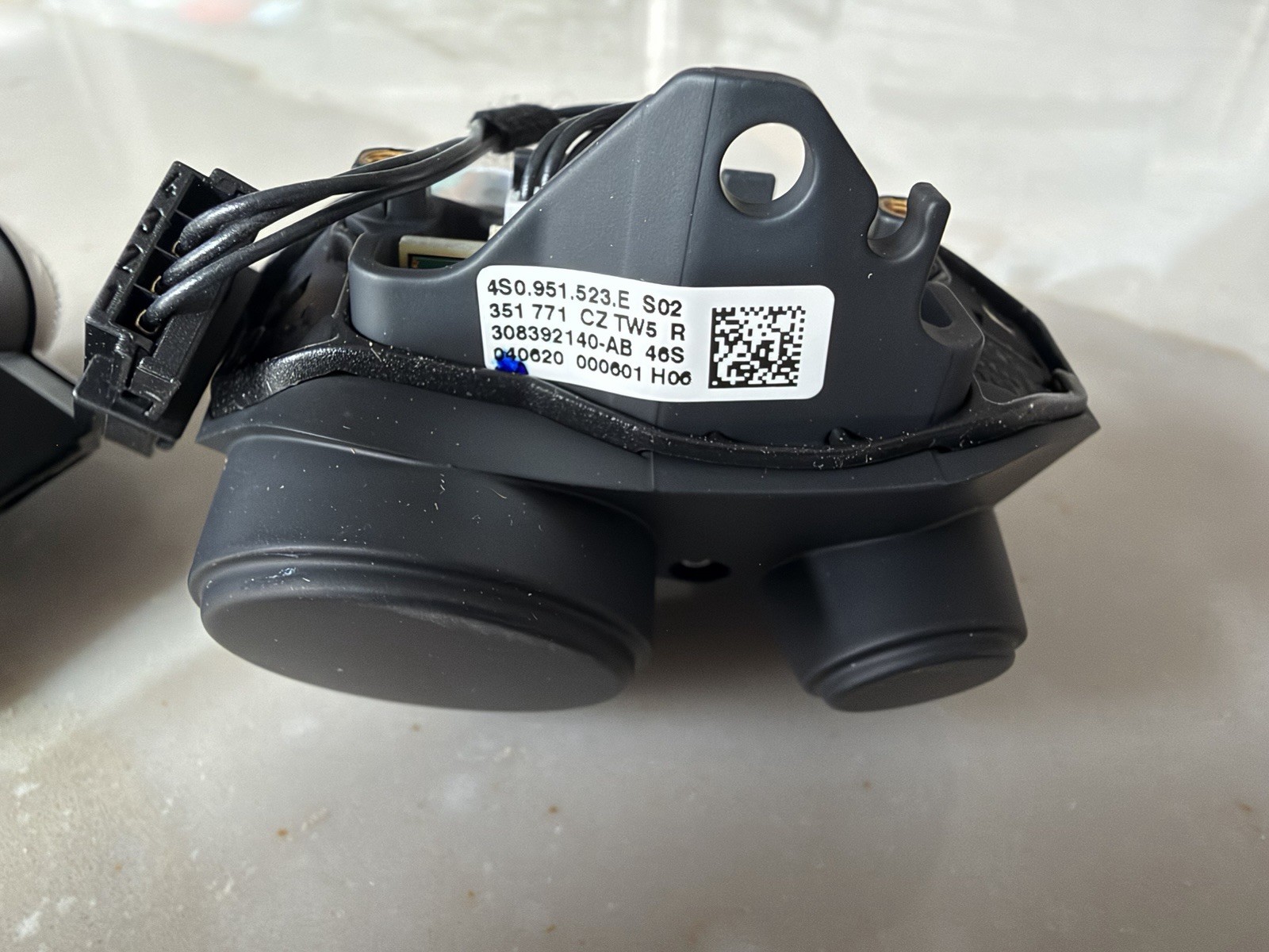 Audi R8 Lower Steering wheel switches Set P/N 4S0951523E