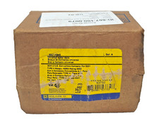 *Nuevo en Caja* Square D 8501XB40 10A 600V~ 4Cartuchos Universal Adder Deck