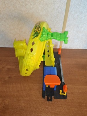 Hot Wheels City Snake Strike Spielset - Cobra Track Set Kinder Spielzeug guter Zustand