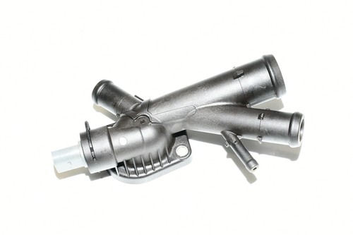 Kühlmittelreglergehäuse Thermostatgehäuse  03L121131AA SUPERB II Kombi 3T