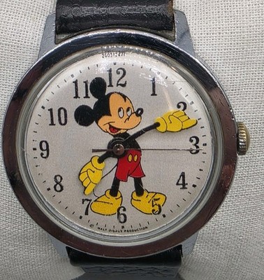 VTG 1971 Timex Walt Disney Mickey Mouse Rotating Arms Mechanical