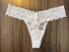 Victoria's Secret Panties Thong Panty The Lacie Cream Floral Lace Mesh Medium M