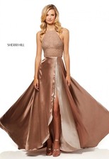 SHERRI HILL Prom Dress! 52570 Stunning Gold & Beaded! Silk Bottom! Sz 2/4