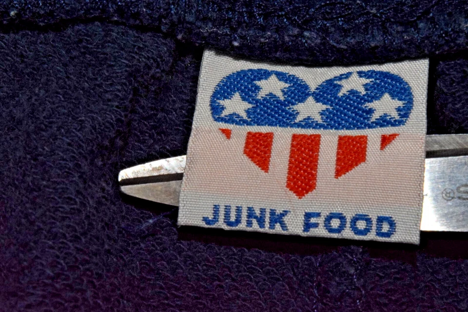 Vintage Shorts Junk Food Size M 90s Red White Blue Terrycloth Peace Sign Patch - Image 3 of 4