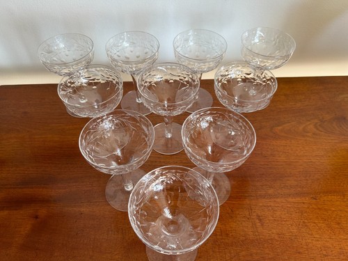 (10) VINTAGE FOSTORIA CRYSTAL FLORAL LEAF ETCHED CHAMPAGNE GLASSES HOLLOW STEM - Picture 2 of 9