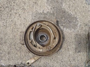 OEM FACTORY 08-15 Polaris Outlaw 50 LH Front Brake Hub Backing Plate and Shoes