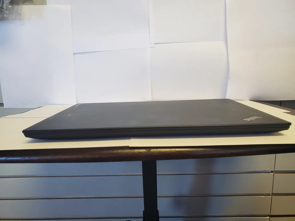 Notebook Lenovo ThinkPad T470s 14" Intel i5 7ª Geração 16GB RAM 256GB SSD WiFi Win 11 - Imagem 3 de 4