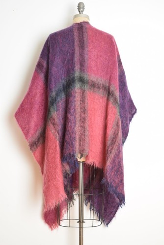 vintage 80s MOHAIR draped jacket shawl wrap fuzzy purple pink plaid pashmina - Picture 7 of 9