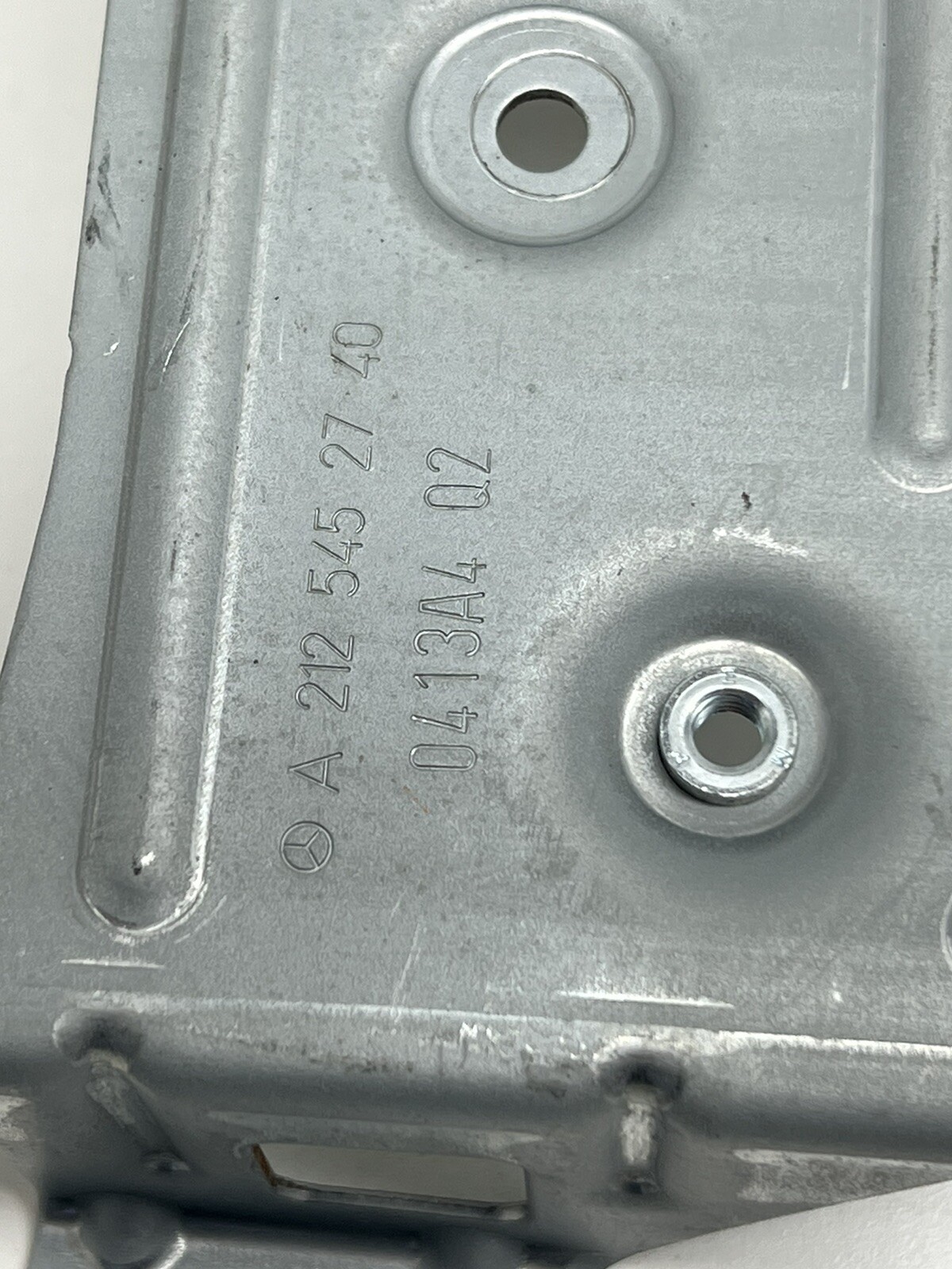 2010-2012 MERCEDES E W212 GENUINE BACK UP CAMERA UNIT BRACKET OEM  