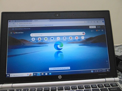 HP Elitebook 2170p 11.6" i5-3437U 1.90GHz 4GB RAM 500GB HDD Windows 10 & Charger