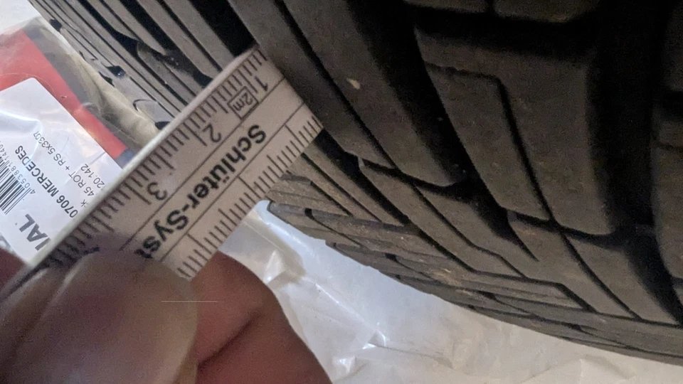 Mercedes ML GLE W166 Allwetter neuw. mit Pirelli (3 Monate genutzt) SuperFelgen - Bild 2 von 4