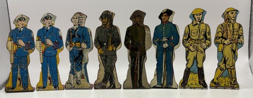 LOT OF 8 MARX TIN SOLDIERS OF FORTUNE
