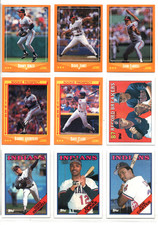 CLEVELAND INDIANS lot of 90 cards, includes 26 1992 Topps Gold Winner cards