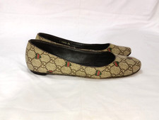 GUCCI VINTAGE HEART GG PRINT FLAT PUMPS SIZE, EU38, US7.5,
