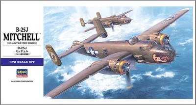 Hasegawa 00546 North American Aviation B-25J Mitchell USAAF 1/72 Scale Plasti...