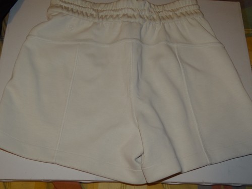 Women's Lululemon Softstreme High-Rise Short sz 4 White Opal 4" super soft! - Picture 5 of 14