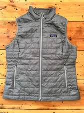 Patagonia Vest Womens XL Grey Nano Puff Puffer Full Zip Primaloft Lightweight