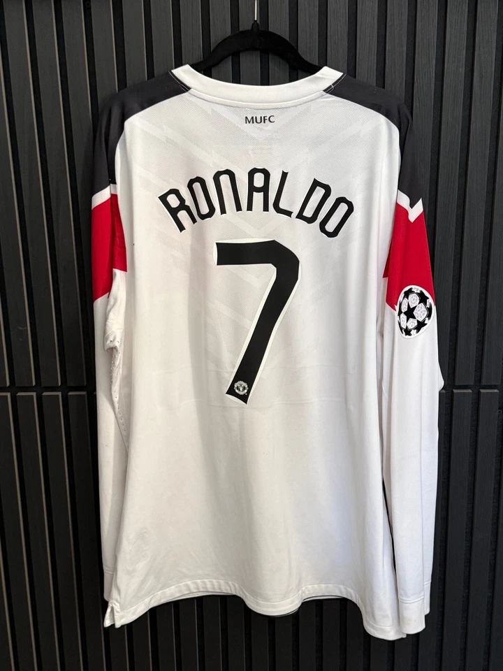 Nike Manchester United White Long Sleeve Jersey 11/12 L/S Men's 2XL RONALDO 7 - Image 2 of 4