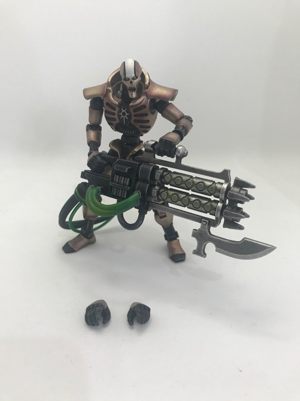 JoyToy Warhammer 40k Necron Immortal with Gauss Blaster