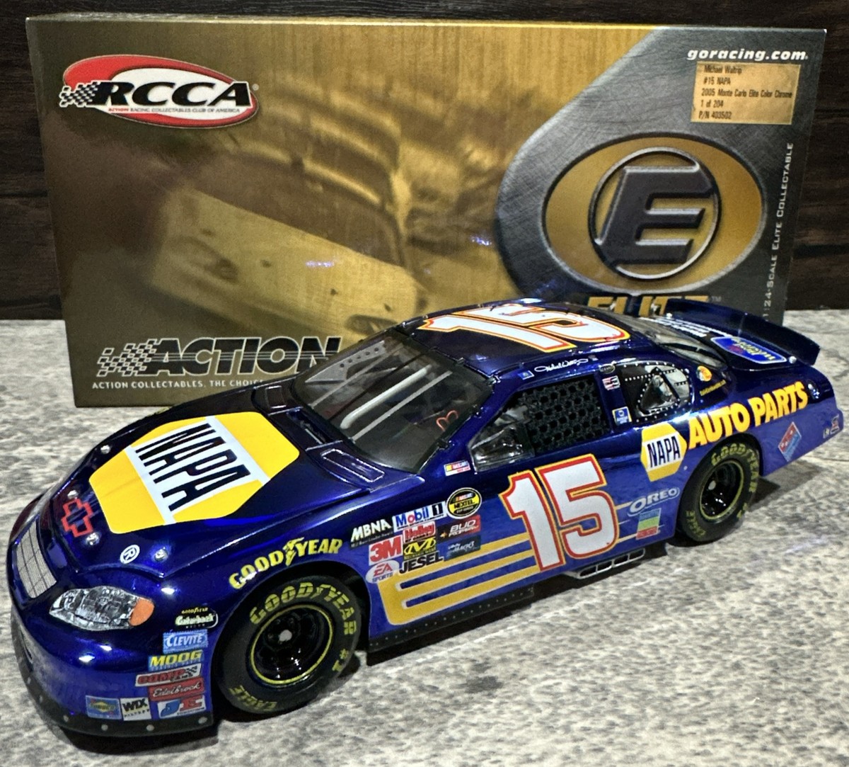 2005 MICHAEL WALTRIP #15 NAPA COLOR CHROME 1/24 ACTION RCCA ELITE