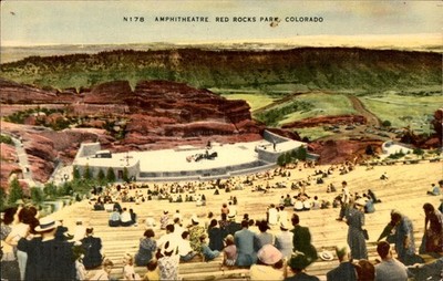 Vintage Linen Postcard Red Rocks Park Amphitheatre Denver CO Crowd Scene c1940