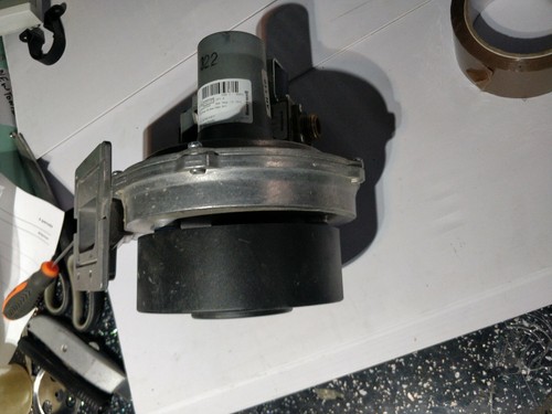 Vaillant Boiler Extractor Fan Ebmpapst & Honeywell VK8115F Combined Gas Valve - Picture 4 of 5