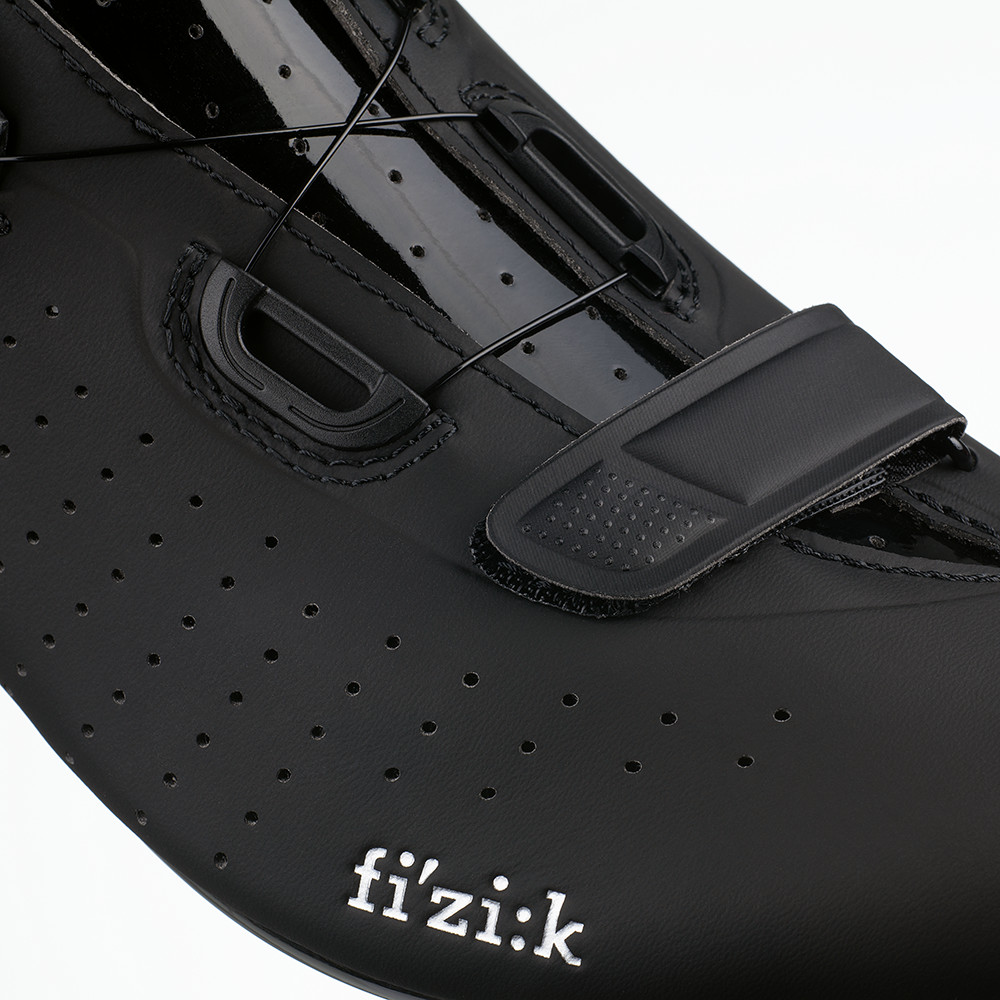 Fizik Tempo Overcurve R5 Carbon Road Bike Shoes - Retail $160