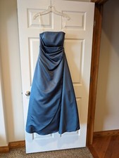 Bridesmaid Dress/Evening Gown/Prom Dress - size 6