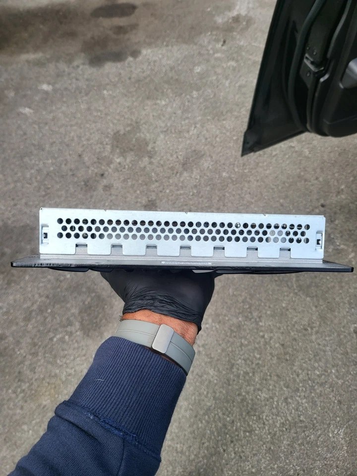 L494 Land Rover Range Rover Jaguar - AMPLIFIER - EW93-19C164-AB - Image 3 of 4