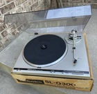 Classic 1983 Technics SL-Q300 Direct Drive Stereo Record Player w/ Shure Cart