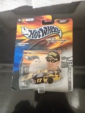 Hot Wheels Nascar Matt Kenseth Race Day Ford Taurus DeWalt