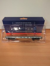 Bachmann 38-741 - War Office 'Parrot' Bogie Wagon in LMS Grey