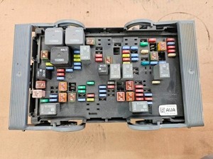 2010-2013 Chevy Silverado 1500 Pickup Engine Fuse Box with Warranty